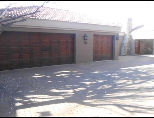 4 BEDROOM HOUSE FOR SALE IN MEYERTON CENTRAL